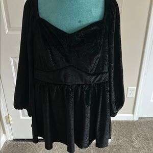 Torrid black velvet top size 0